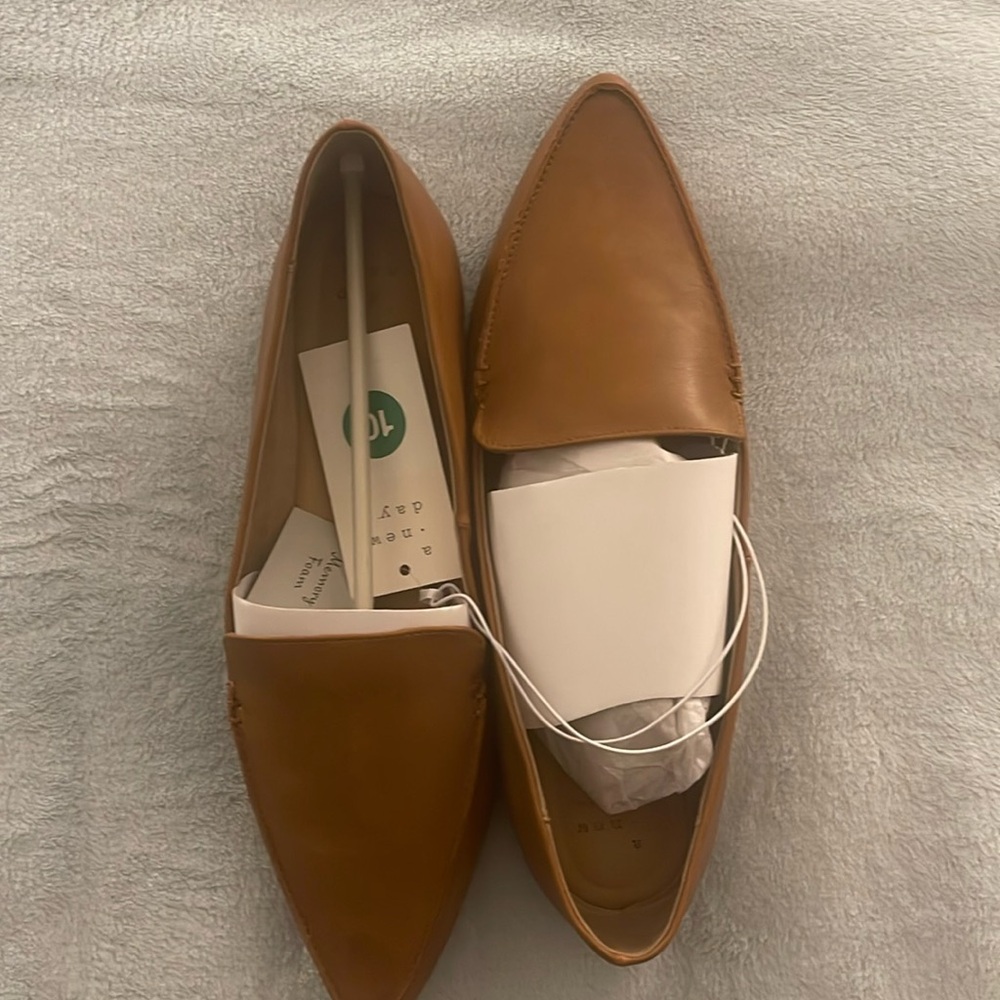 Cognac Size 10 Memory Foam Flats